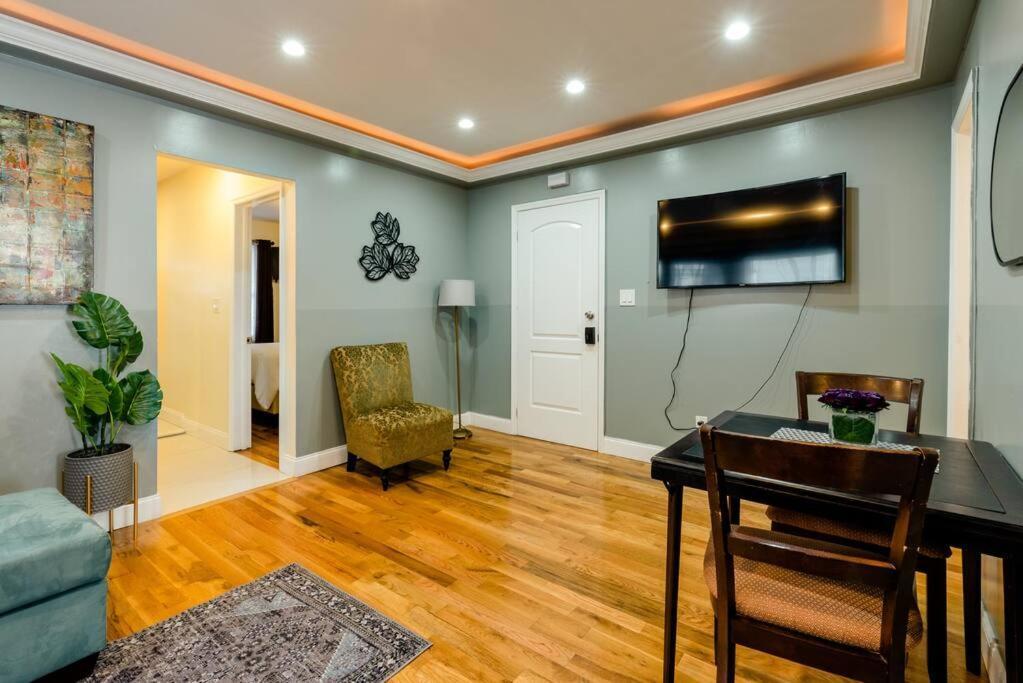 Zen Retreat Apartment New York Bagian luar foto